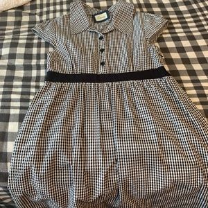 Boutique capped sleeve dress